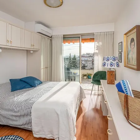 La Casa Azzura * ニース
